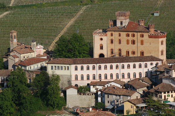 Castello di Barolo - Langhe (foto ente turismo)