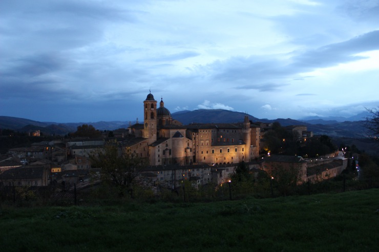 idee per weekend romantici vista su Palazzo Ducale a Urbino 