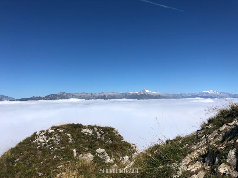 Monte Cadria con le nuvole basse